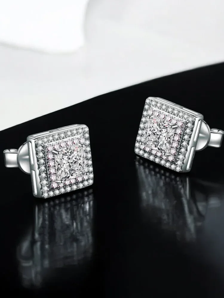 925 silver earrings GRA Certified Moissanite Light luxury Sugar Shaped Full-inlaid Moissanite is suitable for daily wear
925 silver earrings GRA Certified Moissanite Light luxury Sugar Shaped Full-inlaid Moissanite is suitable for daily wear