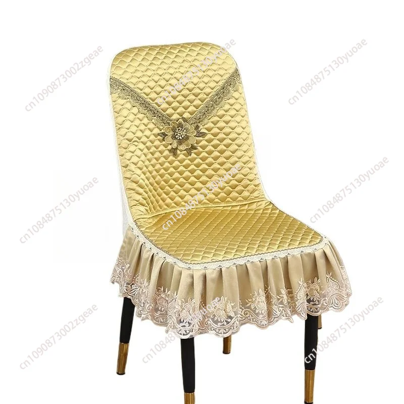 Light luxury curved chair cover simple non-slip fan dining table chair cushion seat cushion backrest integrated stool
Light luxury curved chair cover simple non-slip fan dining table chair cushion seat cushion backrest integrated stool