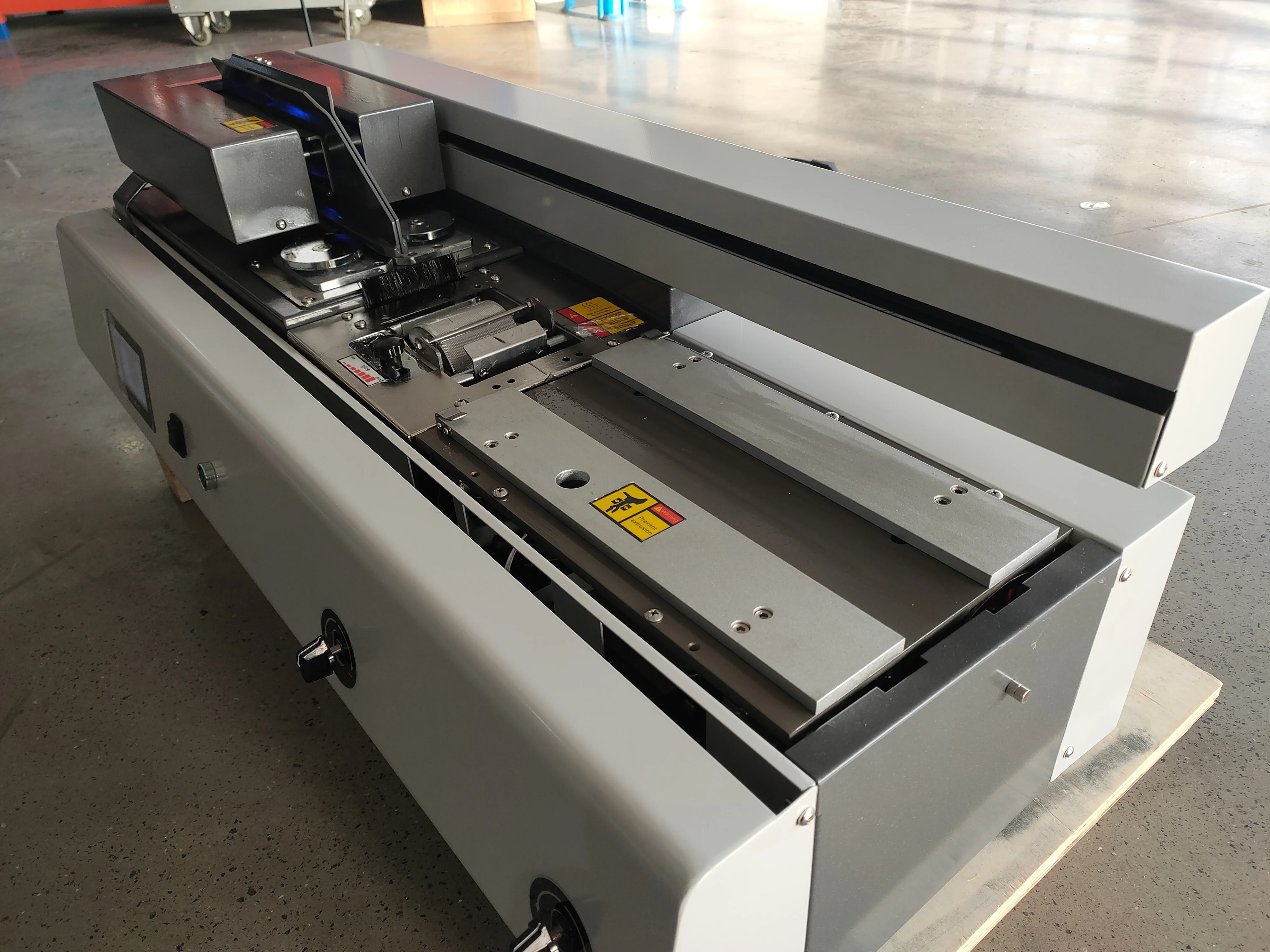 Recommended Binding Machine A4 Automatic Working Space-saving and Easy to Use in Office Desktop Book Binder B40F Tool
Recommended Binding Machine A4 Automatic Working Space-saving and Easy to Use in Office Desktop Book Binder B40F Tool