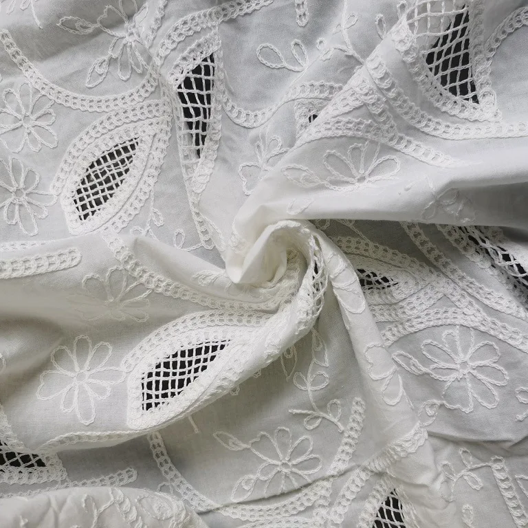 New 3D cord hollow-out embroidery 100% cotton fabric, used for dresses, clothing, wedding gowns, DIY sewing fabric
New 3D cord hollow-out embroidery 100% cotton fabric, used for dresses, clothing, wedding gowns, DIY sewing fabric