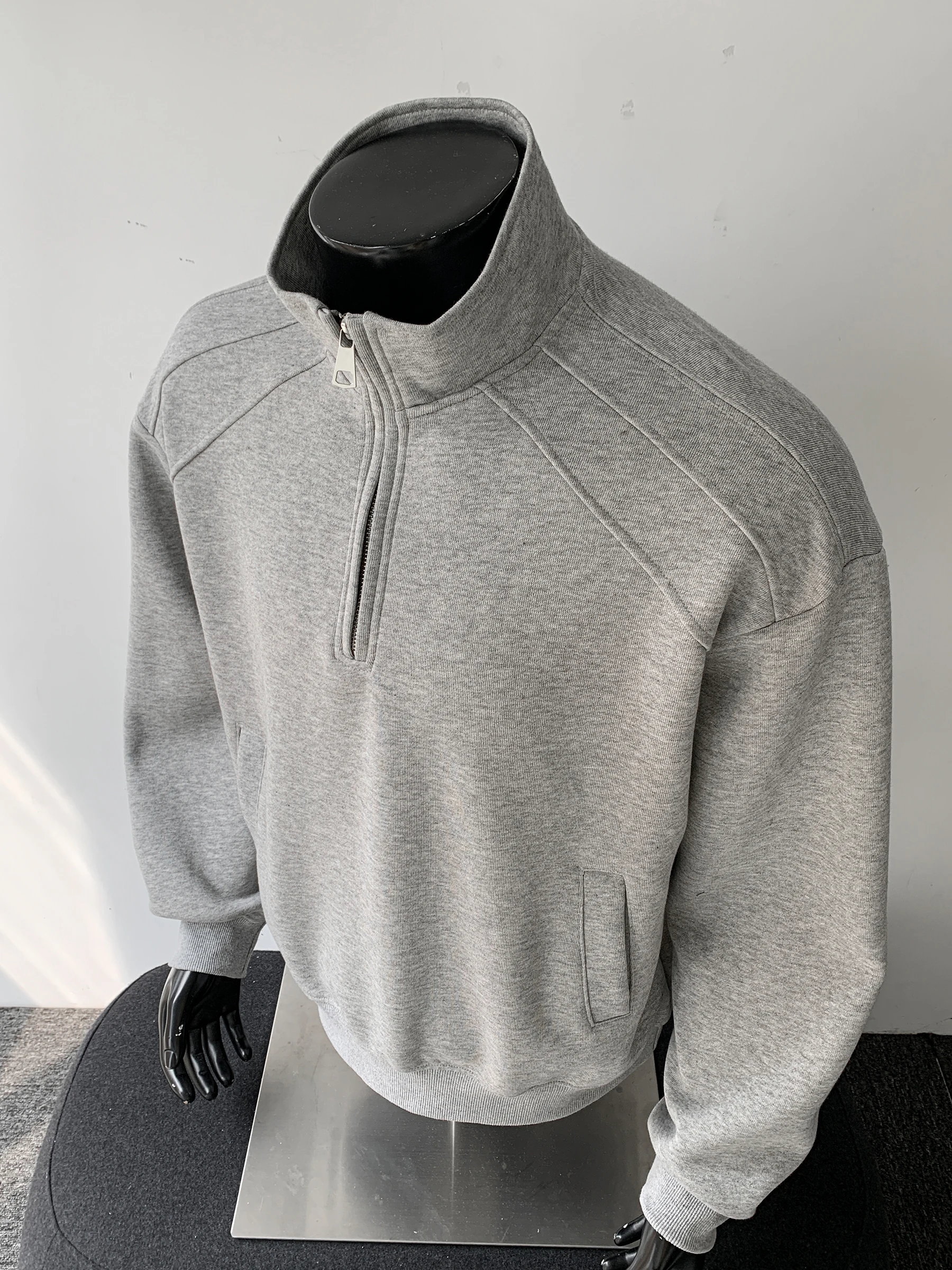 Heavyweight Deconstructed Patchwork Stand Collar Men's Sweatirt American Casual Jaet Top Comfortable Cotton Polyester
Heavyweight Deconstructed Patchwork Stand Collar Men's Sweatirt American Casual Jaet Top Comfortable Cotton Polyester