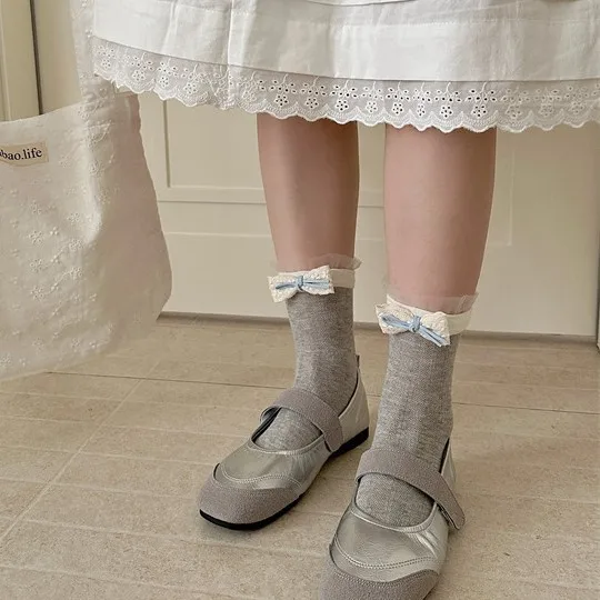 Solid Color Women's Socks Lace Breathable Summer Socks Bow Sweet Tube Socks Light White Hollow Mesh Stockings Pure Cute
Solid Color Women's Socks Lace Breathable Summer Socks Bow Sweet Tube Socks Light White Hollow Mesh Stockings Pure Cute