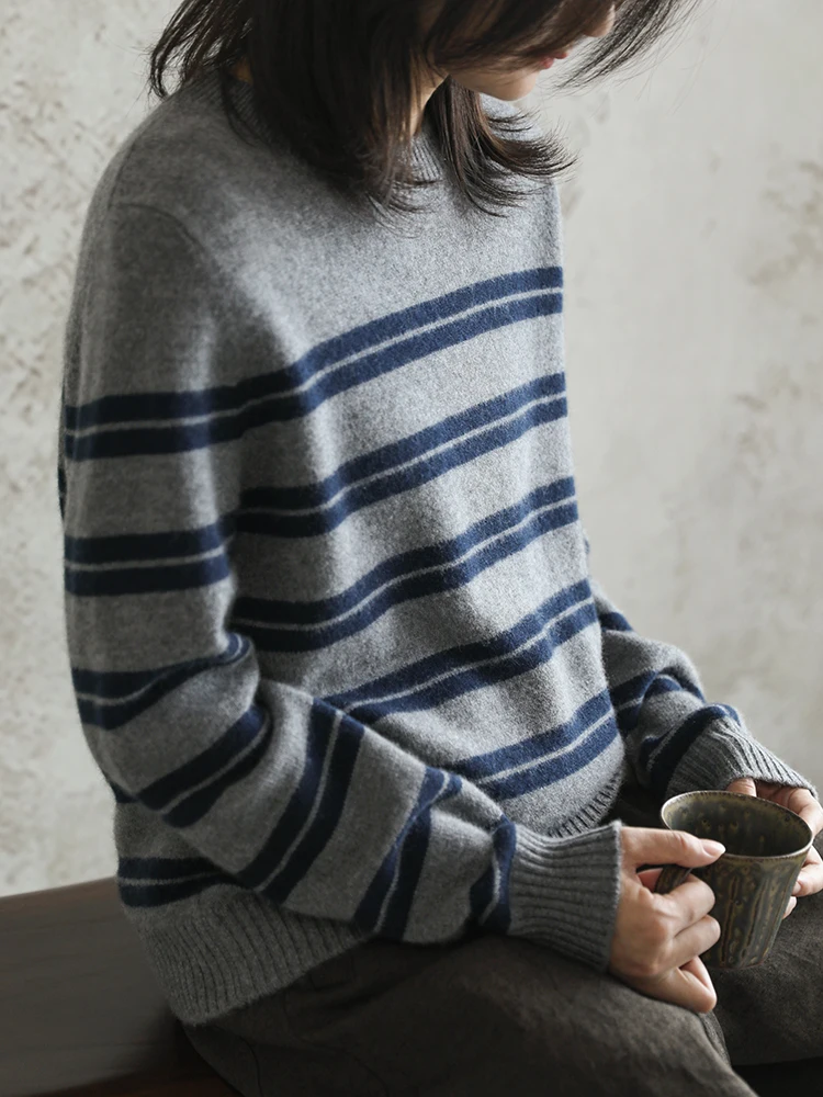 Женский свитер-пуловер Conseni Camere с круглым вырезом, зимний, утепленный, в полоску, класса люкс, топ из шерсти камера
Женский свитер-пуловер Conseni Camere с круглым вырезом, зимний, утепленный, в полоску, класса люкс, топ из шерсти камера