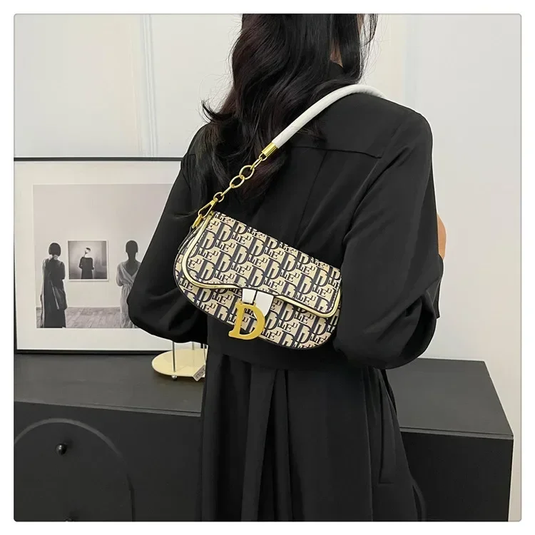 Retro Underarm Shoulder Purse - Women's Color - Block Print Crossbody Bag, Y2K Chic Fashion Handbag
Retro Underarm Shoulder Purse - Women's Color - Block Print Crossbody Bag, Y2K Chic Fashion Handbag