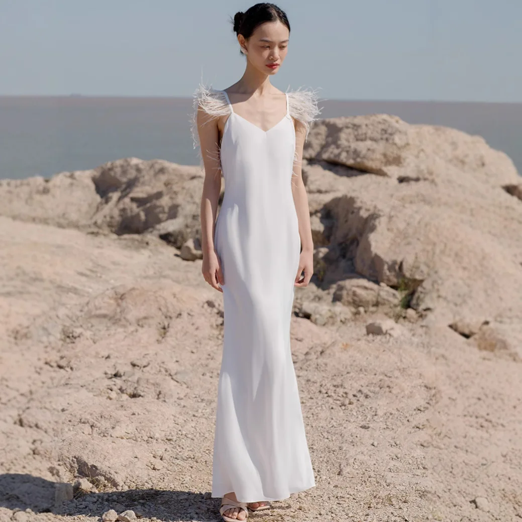 White Backless Bridal Wedding Sling Morning Gowns Dress Feather Long Robe Holiday
White Backless Bridal Wedding Sling Morning Gowns Dress Feather Long Robe Holiday