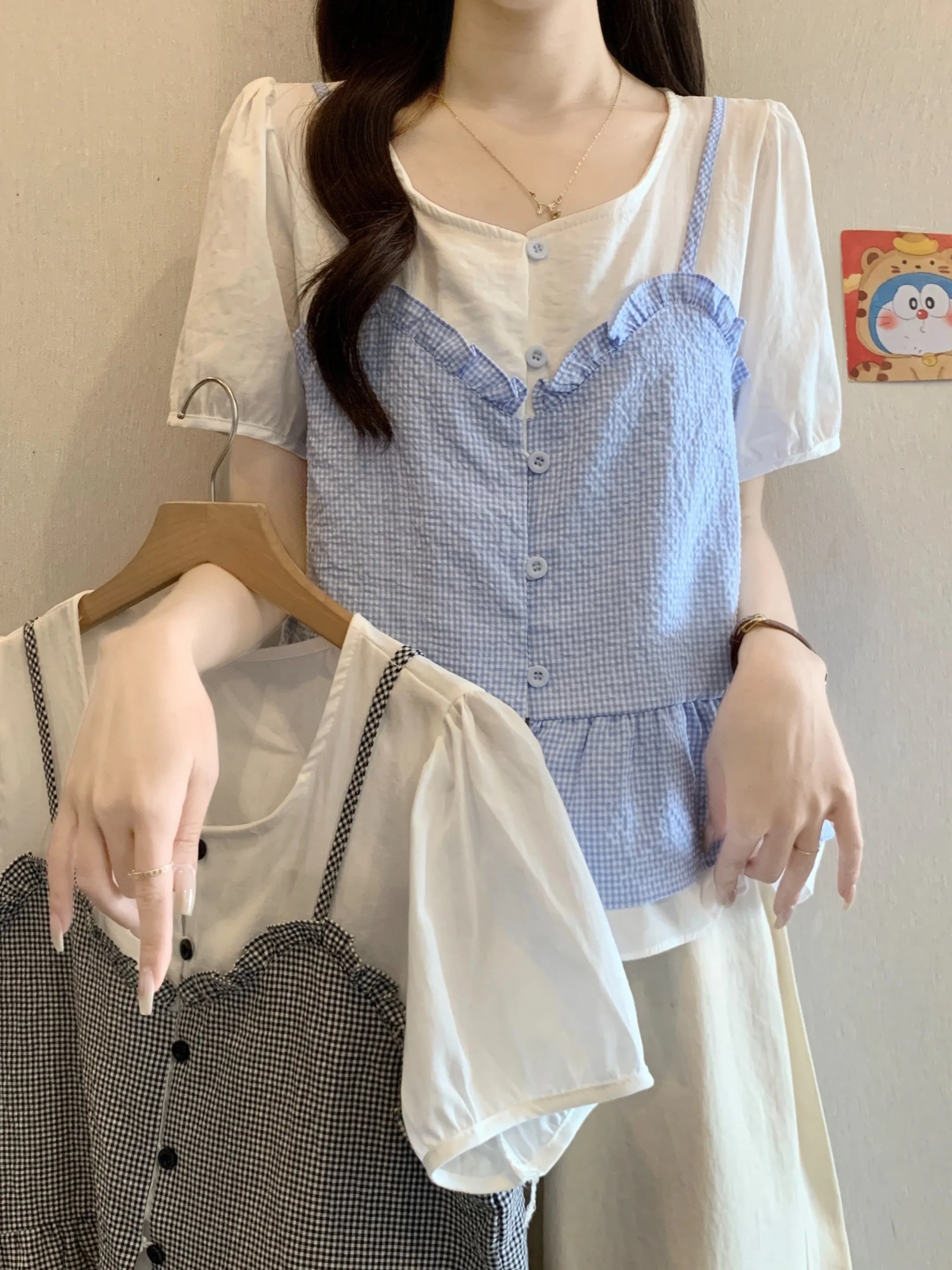 Sweet Style plus Size Polka Dot Print Short Sleeve Shirt with Ruffle Hem Fake Two-Piece Top for Women Summer Breathable Casua...
Sweet Style plus Size Polka Dot Print Short Sleeve Shirt with Ruffle Hem Fake Two-Piece Top for Women Summer Breathable Casua...