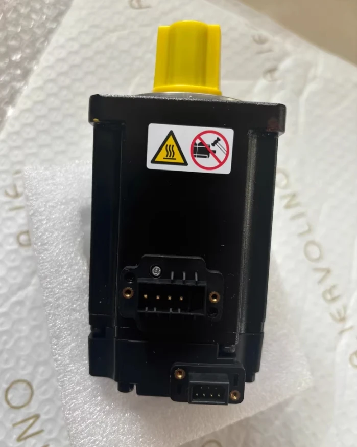 Brand New Original Genuine MS1H4-40B30CB-T331R Servo Motor Genuine Electrical Equipment
Brand New Original Genuine MS1H4-40B30CB-T331R Servo Motor Genuine Electrical Equipment