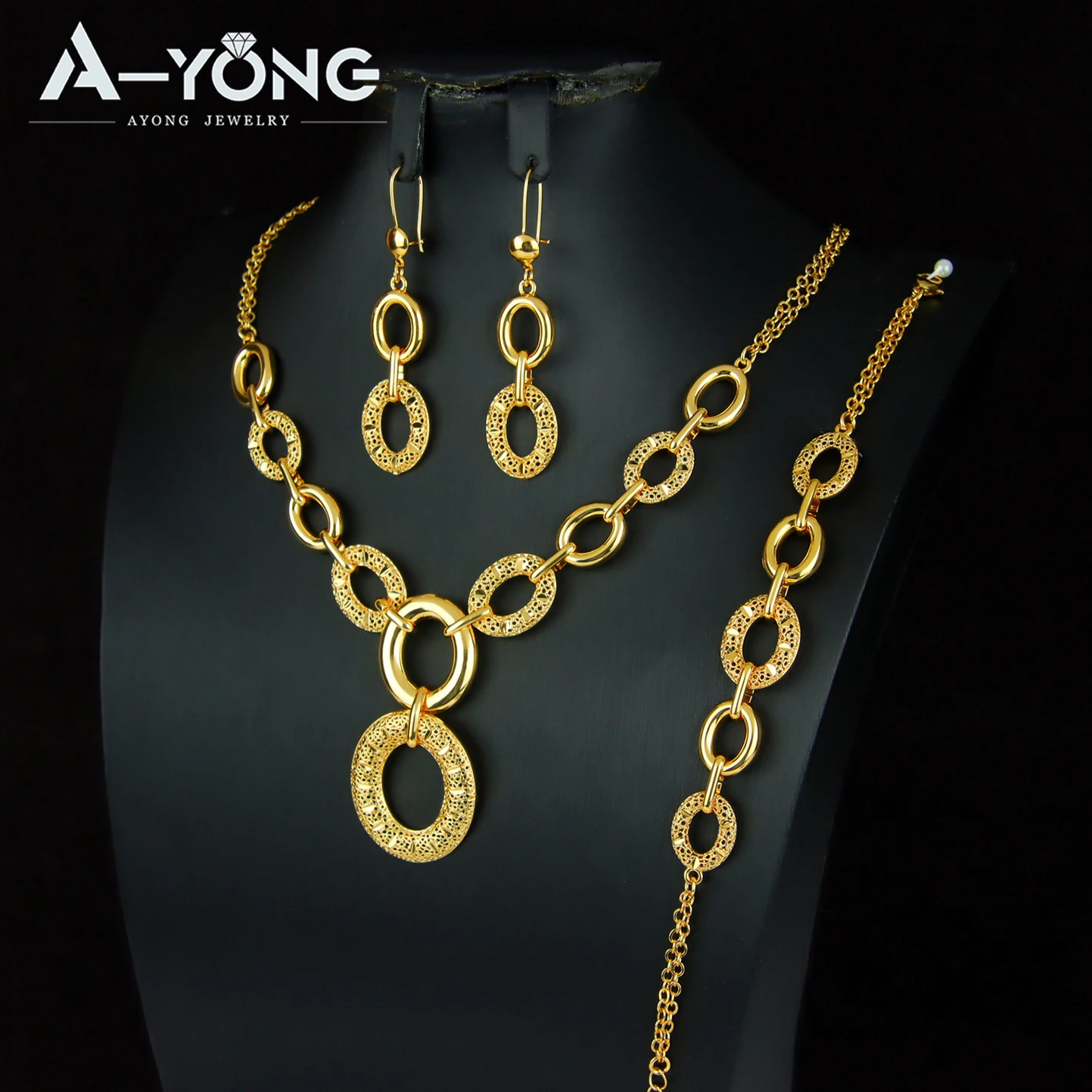 Nigeria Bridal Wedding Jewelry Set 21k Gold Plated Arabic Fashoin Geometric Necklace Bracelet Earrings Dubai Gold Jewelrys
Nigeria Bridal Wedding Jewelry Set 21k Gold Plated Arabic Fashoin Geometric Necklace Bracelet Earrings Dubai Gold Jewelrys