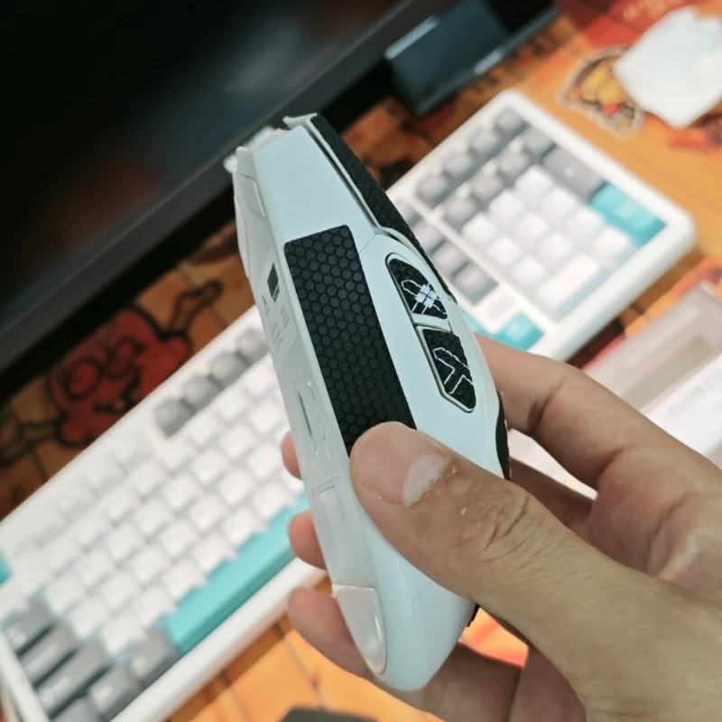 Universal Mouse Anti Slip Adhesive Polyurethane Plain Weave Sweat Absorbing Mouse Keyboard Handle Anti Slip Adhesive Backing
Universal Mouse Anti Slip Adhesive Polyurethane Plain Weave Sweat Absorbing Mouse Keyboard Handle Anti Slip Adhesive Backing