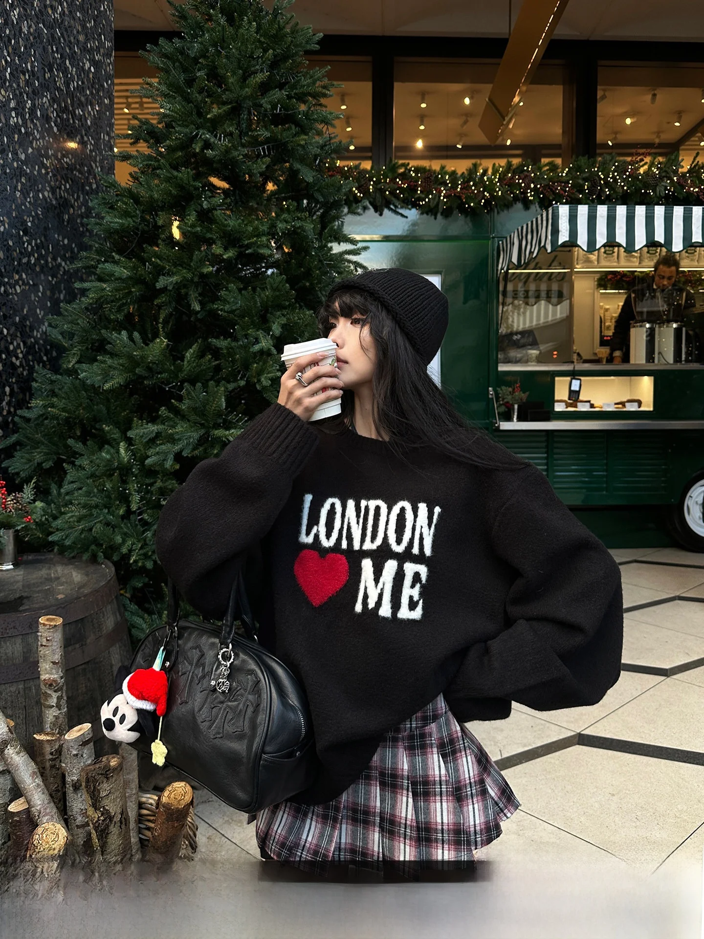 Короткая юбка в клетку с низкой талией для женщин, красная, модная, от бренда Warden Sweet Heart Rhythm
Короткая юбка в клетку с низкой талией для женщин, красная, модная, от бренда Warden Sweet Heart Rhythm