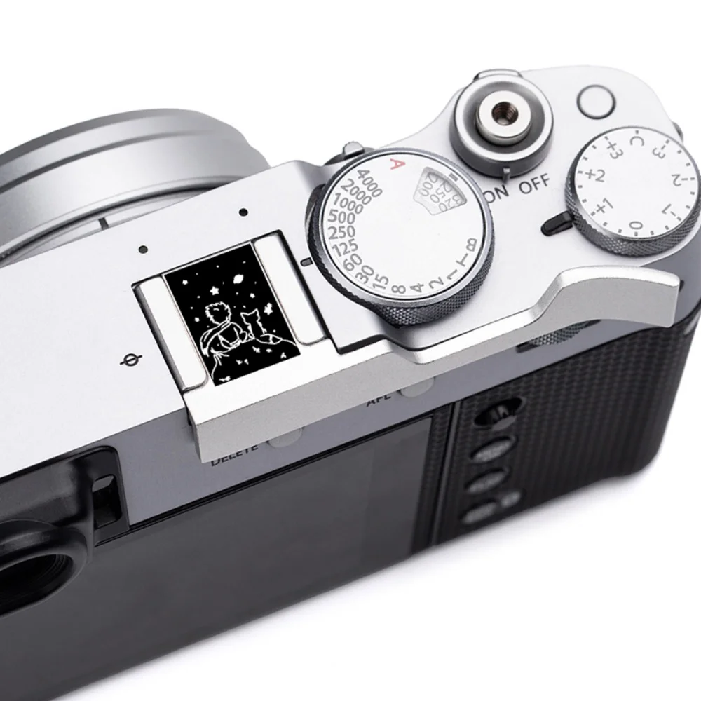 Metal Thumbs Up Grip Hot Shoe Cover for Fujifilm Fuji X100VI X100V Protector Cap Shutter Butter
Metal Thumbs Up Grip Hot Shoe Cover for Fujifilm Fuji X100VI X100V Protector Cap Shutter Butter