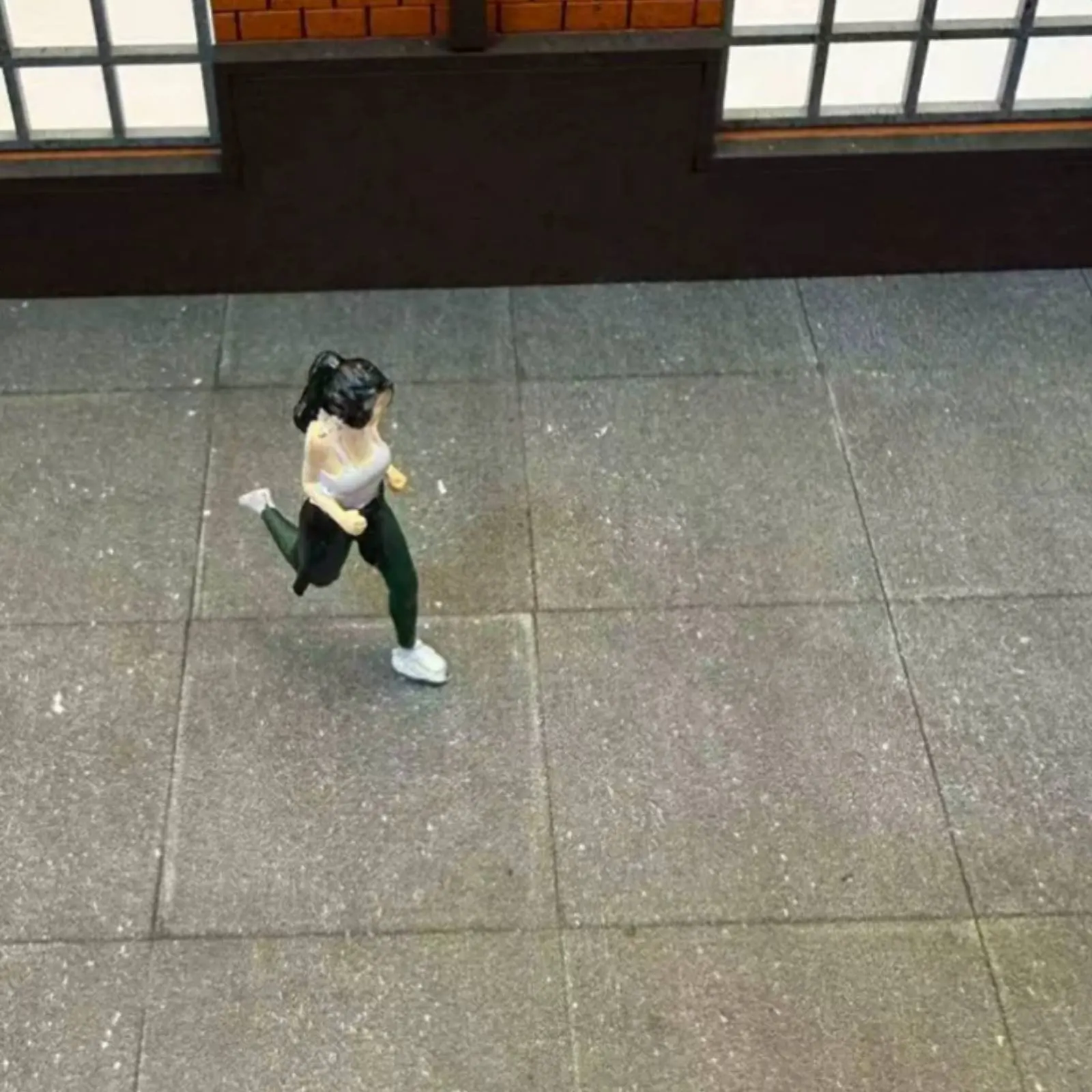 Miniature Running Woman Statue Painted Running Woman Miniature Female Runner Figurine Resin Home Decor 3D for Model Display
Miniature Running Woman Statue Painted Running Woman Miniature Female Runner Figurine Resin Home Decor 3D for Model Display
