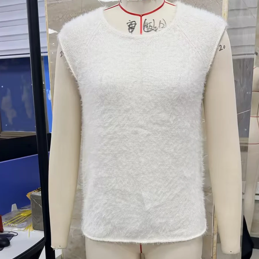 Women's Short Sleeve Alpaca Wool Sweater Solid Color Cape Sleeve round Neck Fitted Warm Knit Pullover Top for Fall Winter
Women's Short Sleeve Alpaca Wool Sweater Solid Color Cape Sleeve round Neck Fitted Warm Knit Pullover Top for Fall Winter