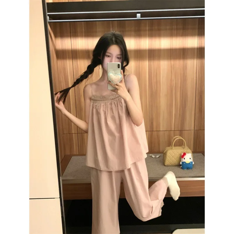 2026 Korean New French Sweet Girl Lace Suspender Trousers Loungewear Pajama Set
2026 Korean New French Sweet Girl Lace Suspender Trousers Loungewear Pajama Set