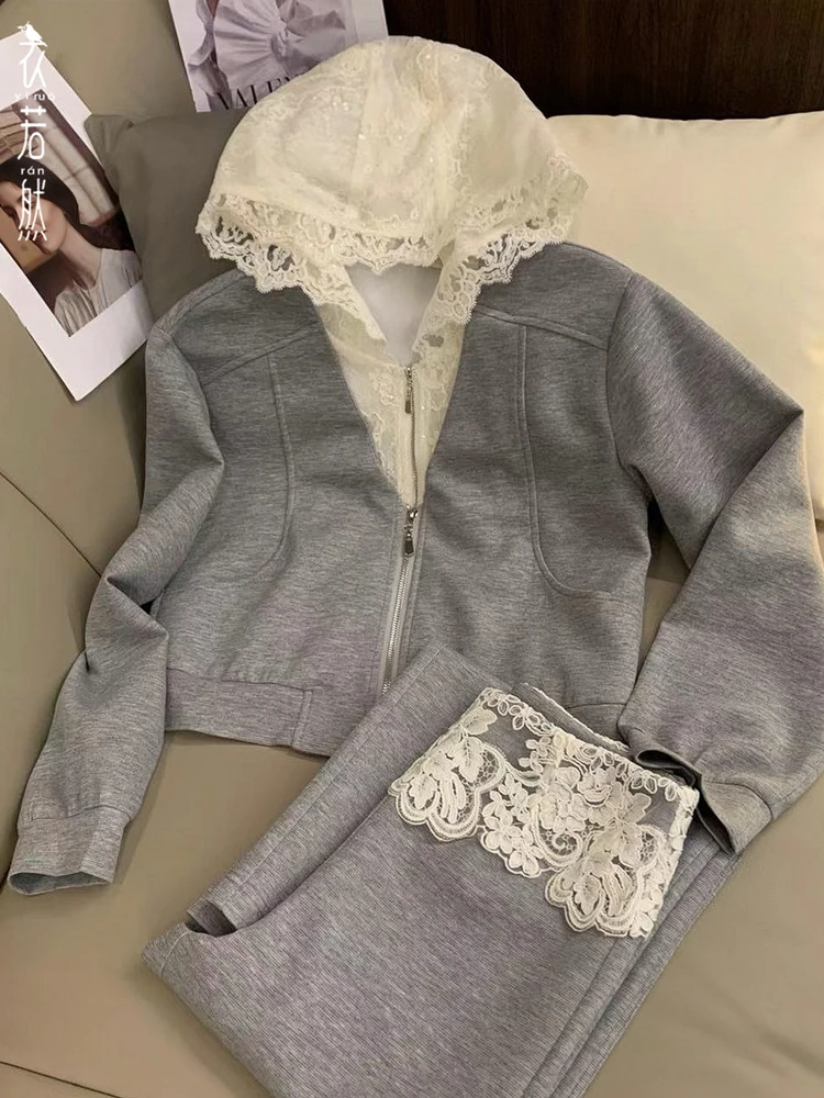 Casual Sportswear Set Women's Fashion Lace Patchwork High Waist Long Pants Zipper Closure Loose Fit Style Autumn Winter New A...
Casual Sportswear Set Women's Fashion Lace Patchwork High Waist Long Pants Zipper Closure Loose Fit Style Autumn Winter New A...