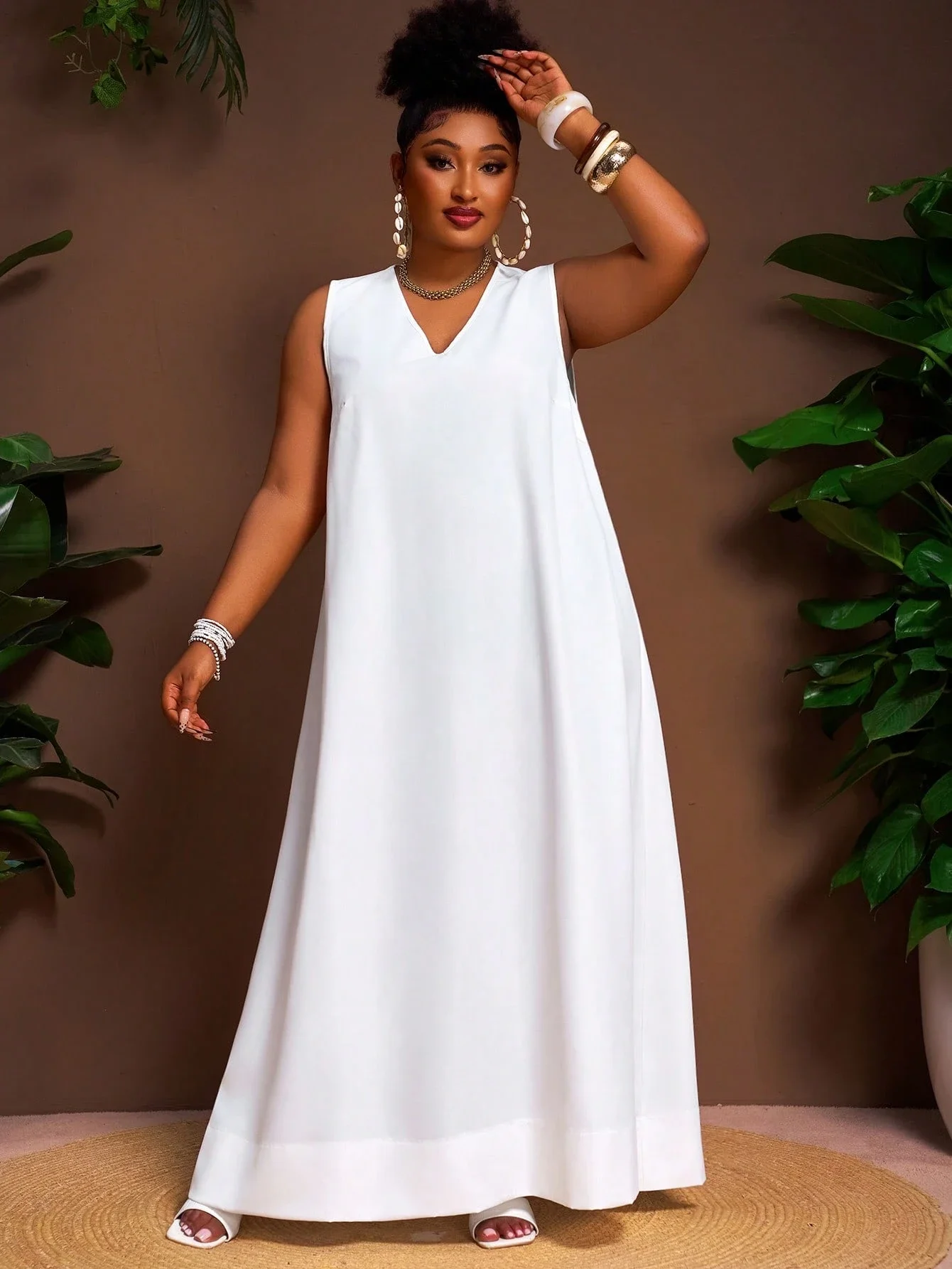 Solid White Loose V-Neck A-Line Maxi Dress For Women Casual Vacation Outfit
Solid White Loose V-Neck A-Line Maxi Dress For Women Casual Vacation Outfit