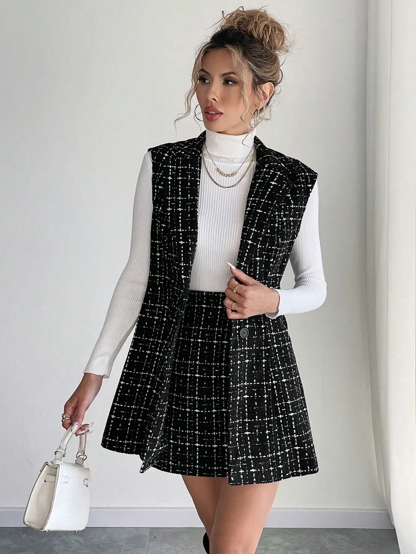 Women's Casual Plaid Vest And Mini Skirt Set, Autumn
Women's Casual Plaid Vest And Mini Skirt Set, Autumn