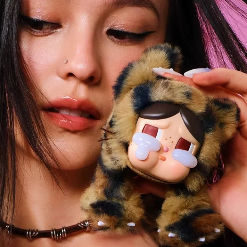 CRYBABY Leopard Cat Plush Blind Box Cute Doll Pendant Trendy New Product Surprise Keychain Toy Suitable Deliver Girlfriend Gifts
CRYBABY Leopard Cat Plush Blind Box Cute Doll Pendant Trendy New Product Surprise Keychain Toy Suitable Deliver Girlfriend Gifts