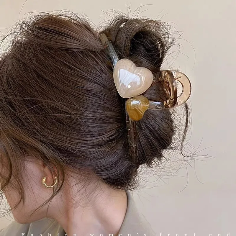 Love grab clip Women's high-end hairpin Back of head temperament Large shark clip
Love grab clip Women's high-end hairpin Back of head temperament Large shark clip