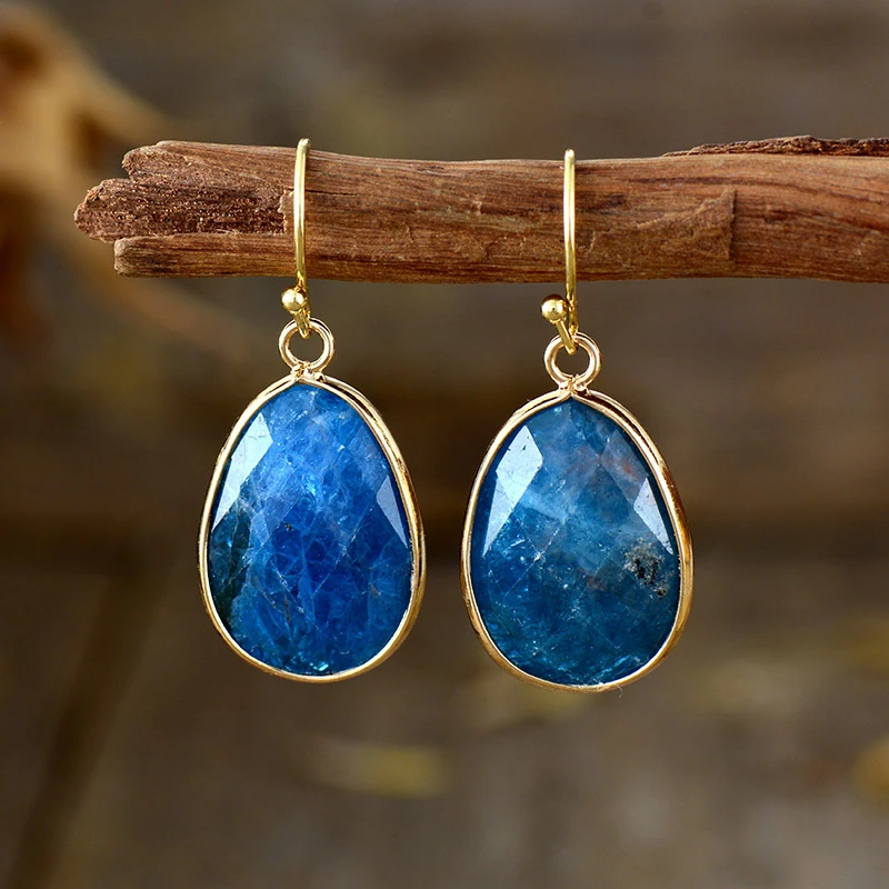 High Quality Natural Stone Pendant Earrings for Women French Classic Personalized Earrings 2024 New Fashion Jewelry Accessories
High Quality Natural Stone Pendant Earrings for Women French Classic Personalized Earrings 2024 New Fashion Jewelry Accessories