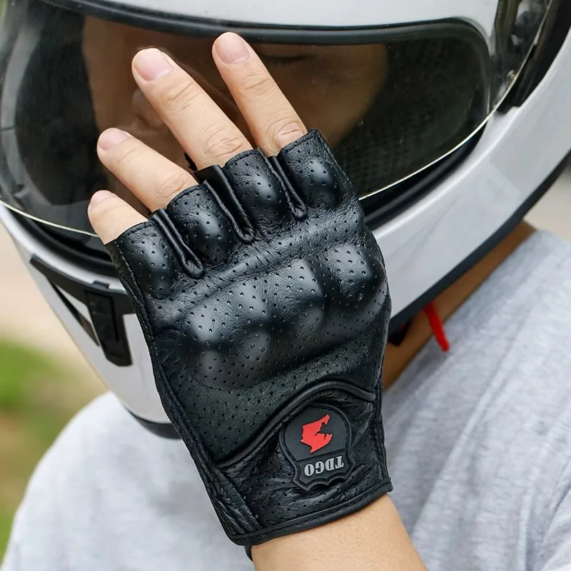 Men's Premium Goat Leather Fingerless Gloves with Full Palm Touchscreen Sensitivity | Non-Slip Reinforced Palm Adjustable Wrist
Men's Premium Goat Leather Fingerless Gloves with Full Palm Touchscreen Sensitivity | Non-Slip Reinforced Palm Adjustable Wrist