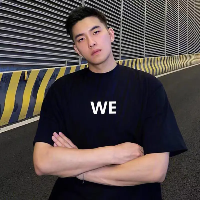 2024 summer WE niche trendy brand American summer pure cotton design men Korean version black short-sleeved couple y2k T-shirt
2024 summer WE niche trendy brand American summer pure cotton design men Korean version black short-sleeved couple y2k T-shirt