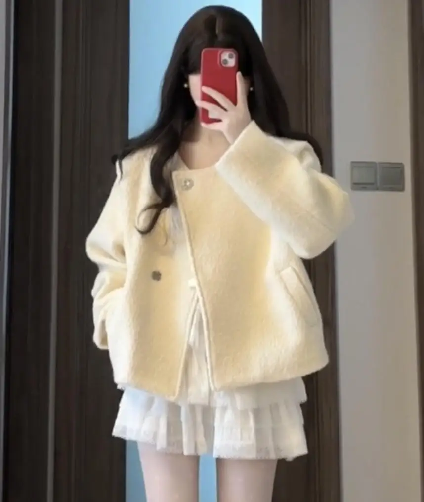 Жакет из твида женский, больших размеров, осенний, с вышивкой стразами, воротник-стойка, двубортный, винтажный, изысканный, декоративный, повседневный
Жакет из твида женский, больших размеров, осенний, с вышивкой стразами, воротник-стойка, двубортный, винтажный, изысканный, декоративный, повседневный