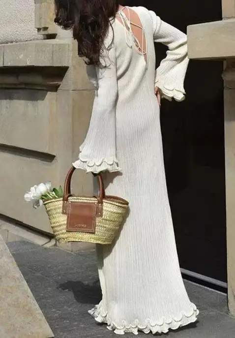 Autumn 2025 Solid Color Long Sleeved Dress for Women with Elegant Round Neck, Pit Stripe, Fungus Edge Decoration, Knitted Dress
Autumn 2025 Solid Color Long Sleeved Dress for Women with Elegant Round Neck, Pit Stripe, Fungus Edge Decoration, Knitted Dress