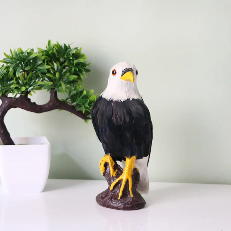 Simulation bird animal model Eagle static model props Indoor decoration ornaments feather bird handicrafts toy gift S212
Simulation bird animal model Eagle static model props Indoor decoration ornaments feather bird handicrafts toy gift S212