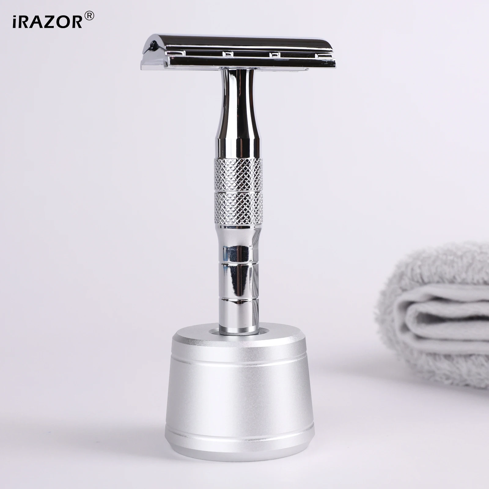 iRAZOR Men's Classic Double Edge Safety Razor for Shaving with Solid Aluminium Handle Includes 10 Blades And Razor Holder
iRAZOR Men's Classic Double Edge Safety Razor for Shaving with Solid Aluminium Handle Includes 10 Blades And Razor Holder