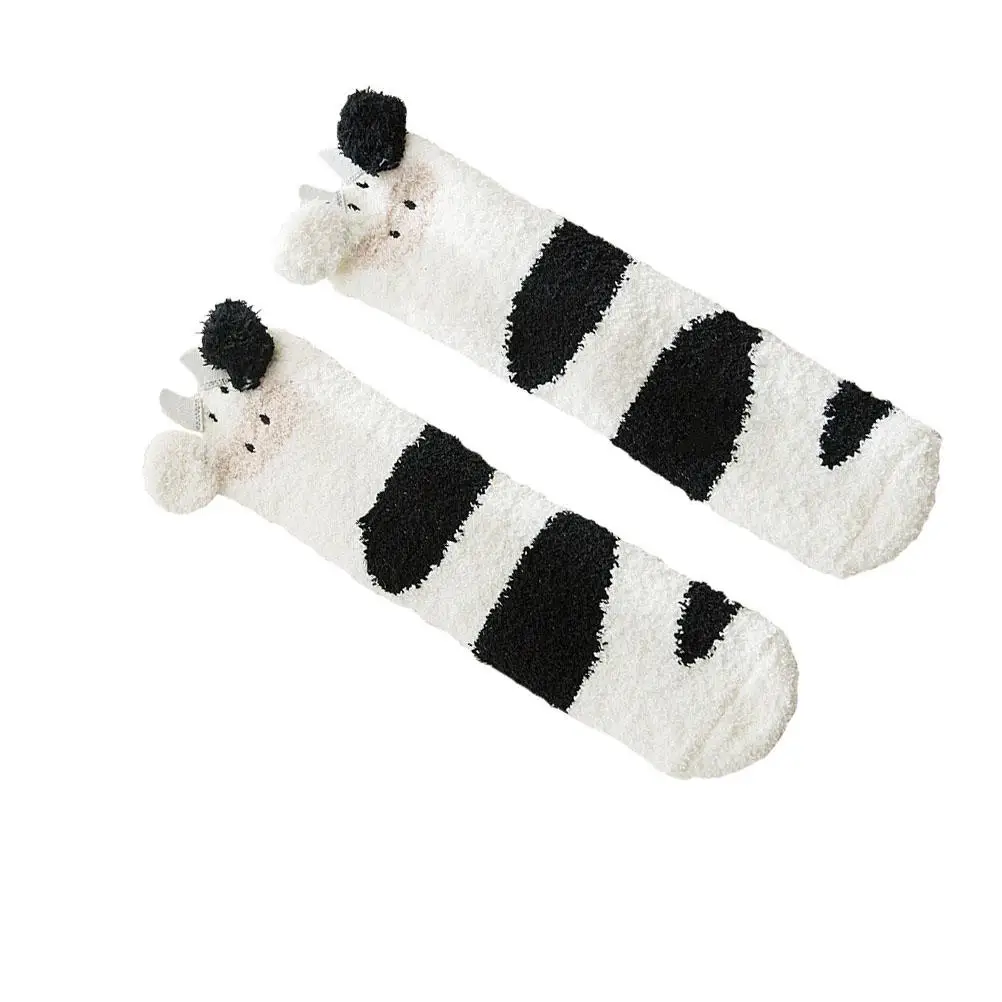 Cute Coral Fleece Socks Stylish Thicken Floor Middle Tube Winter Fashion Stockings Warm Soft Cozy Indoor Outdoor Woman Wamer
Cute Coral Fleece Socks Stylish Thicken Floor Middle Tube Winter Fashion Stockings Warm Soft Cozy Indoor Outdoor Woman Wamer