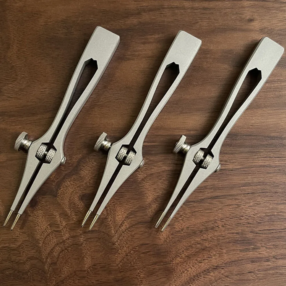 Adjustable Spacing 1-6MM Leather Punch Tool French Type Manual Hole Round Puncher Leather Chisel Pricking Handmade LeatherCraf
Adjustable Spacing 1-6MM Leather Punch Tool French Type Manual Hole Round Puncher Leather Chisel Pricking Handmade LeatherCraf