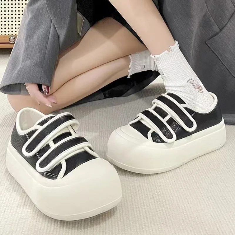 Women's Sports Shoes, Low Cut Classic Small White Shoes, PU New Platform Tennis Female Casual Vulcanized Shoes 2023 Autumn
Women's Sports Shoes, Low Cut Classic Small White Shoes, PU New Platform Tennis Female Casual Vulcanized Shoes 2023 Autumn