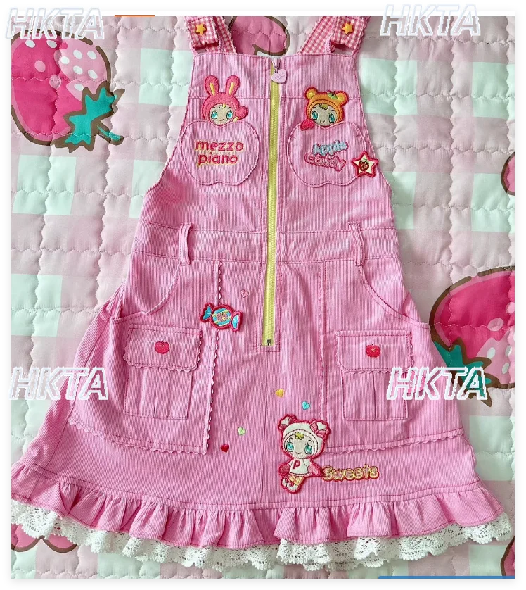 Japanese New Kawaii Cute Cartoon Strap Dress Millennial Hot Girl Sweet Cool Y2k Embroidered Lace Pleated Slim Vest Dress Women
Japanese New Kawaii Cute Cartoon Strap Dress Millennial Hot Girl Sweet Cool Y2k Embroidered Lace Pleated Slim Vest Dress Women