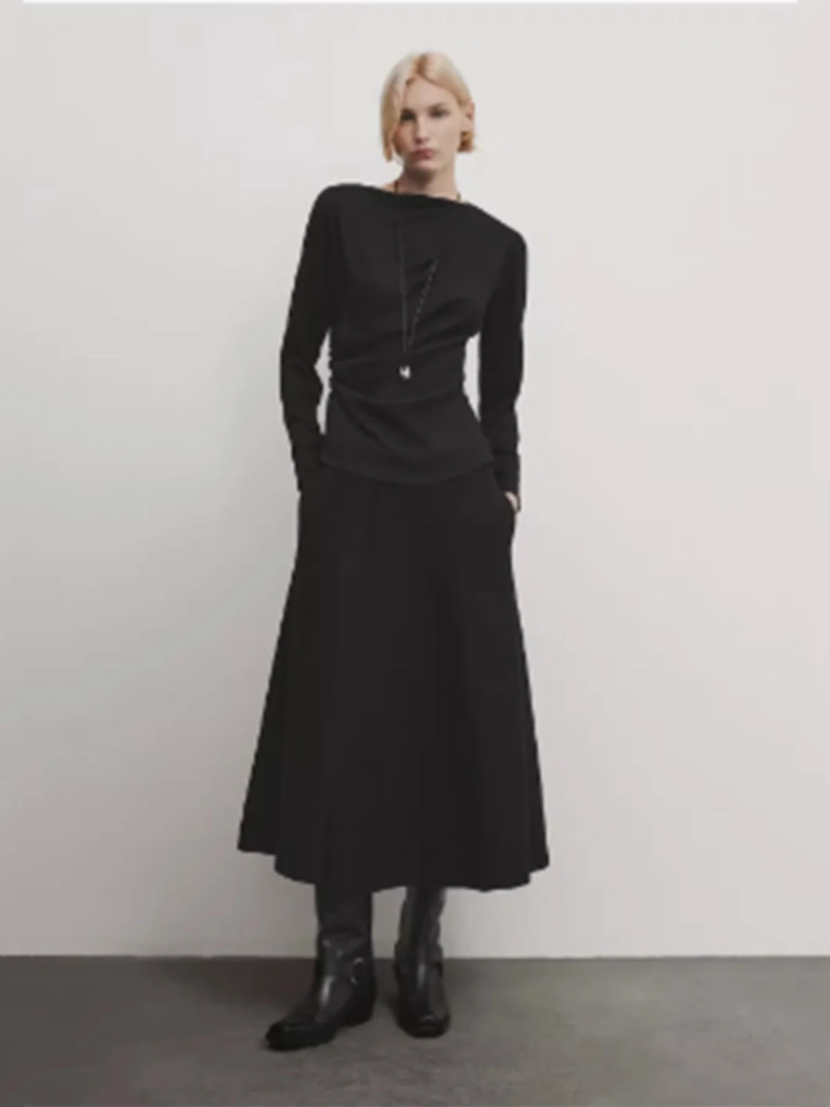 mat Bla irt MD Women's Spring 2025 New Design oulder Sla Ne Sle Retro Wealthy Faion Top Ladies' Premium ...
mat Bla irt MD Women's Spring 2025 New Design oulder Sla Ne Sle Retro Wealthy Faion Top Ladies' Premium ...