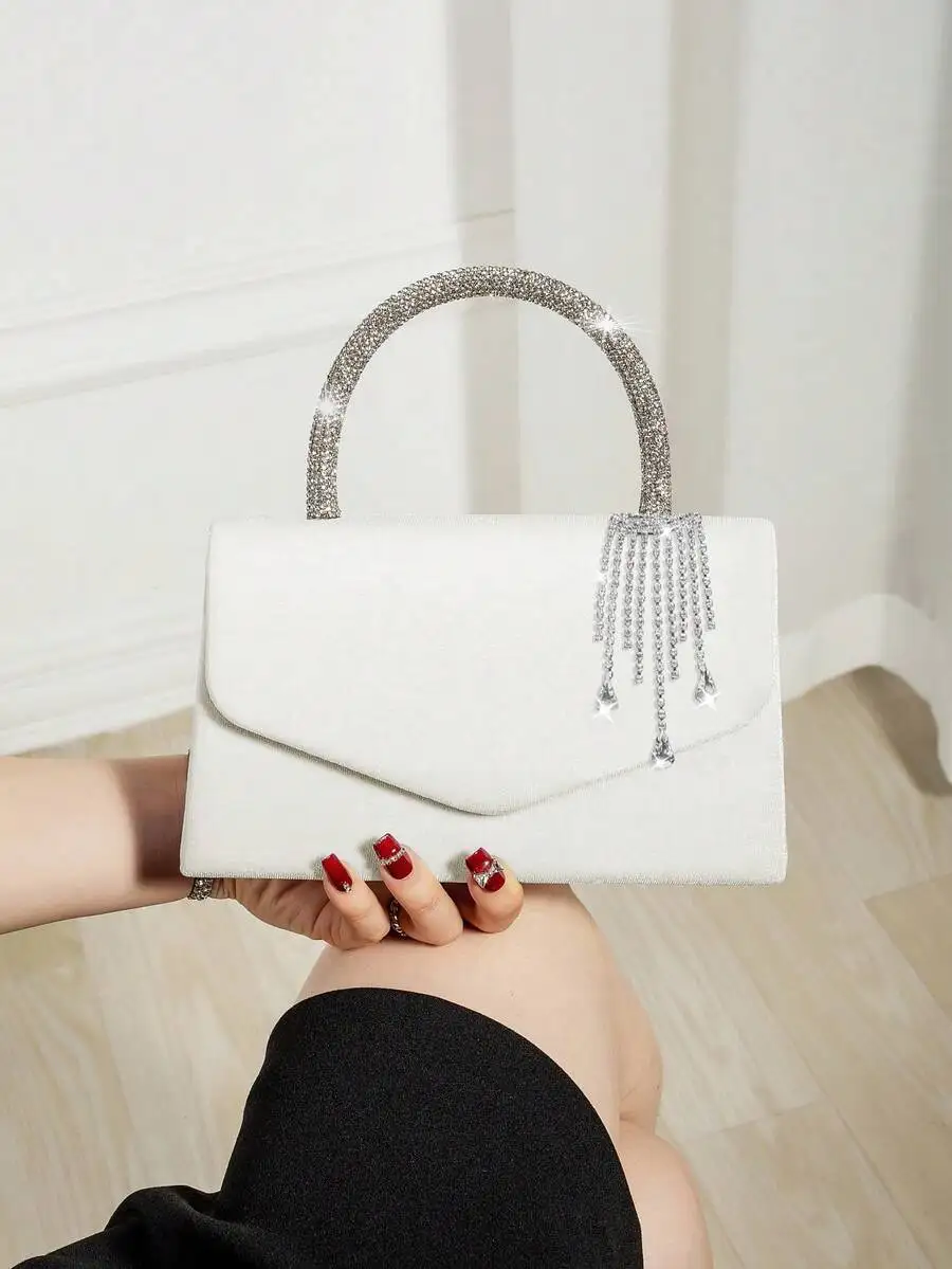 Elegant Crystal Embellished Clutch Bag With Chain Tassels For Evening Party Formal Wear
Elegant Crystal Embellished Clutch Bag With Chain Tassels For Evening Party Formal Wear