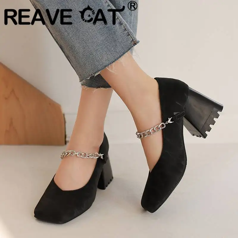 Женские туфли-лодочки REAVE CAT, брендовые туфли на блочном каблуке 7 см с цепочкой и ремешком, выразительные повседневные туфли 46, 47, 48
Женские туфли-лодочки REAVE CAT, брендовые туфли на блочном каблуке 7 см с цепочкой и ремешком, выразительные повседневные туфли 46, 47, 48