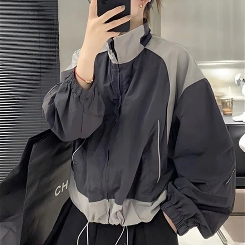 Spring Summer Thin Casual Clothes Cardigan Women's European Products Spliced contrasting Color Stand Collar Jacket Trend
Spring Summer Thin Casual Clothes Cardigan Women's European Products Spliced contrasting Color Stand Collar Jacket Trend
