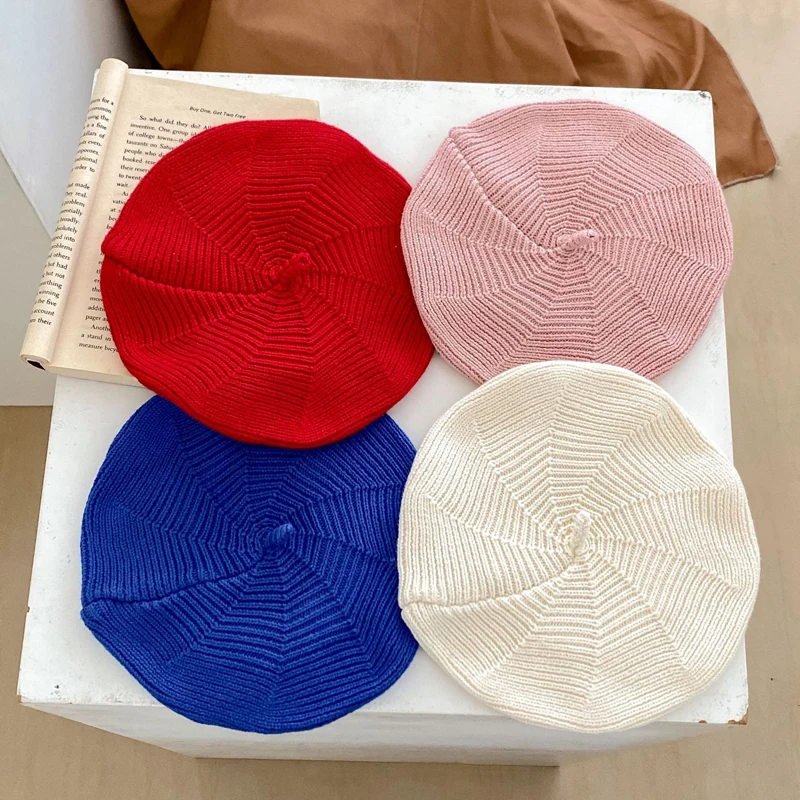 Winter new baby hats for boys and girls aged 0-3 years old, with multiple color options for berets
Winter new baby hats for boys and girls aged 0-3 years old, with multiple color options for berets