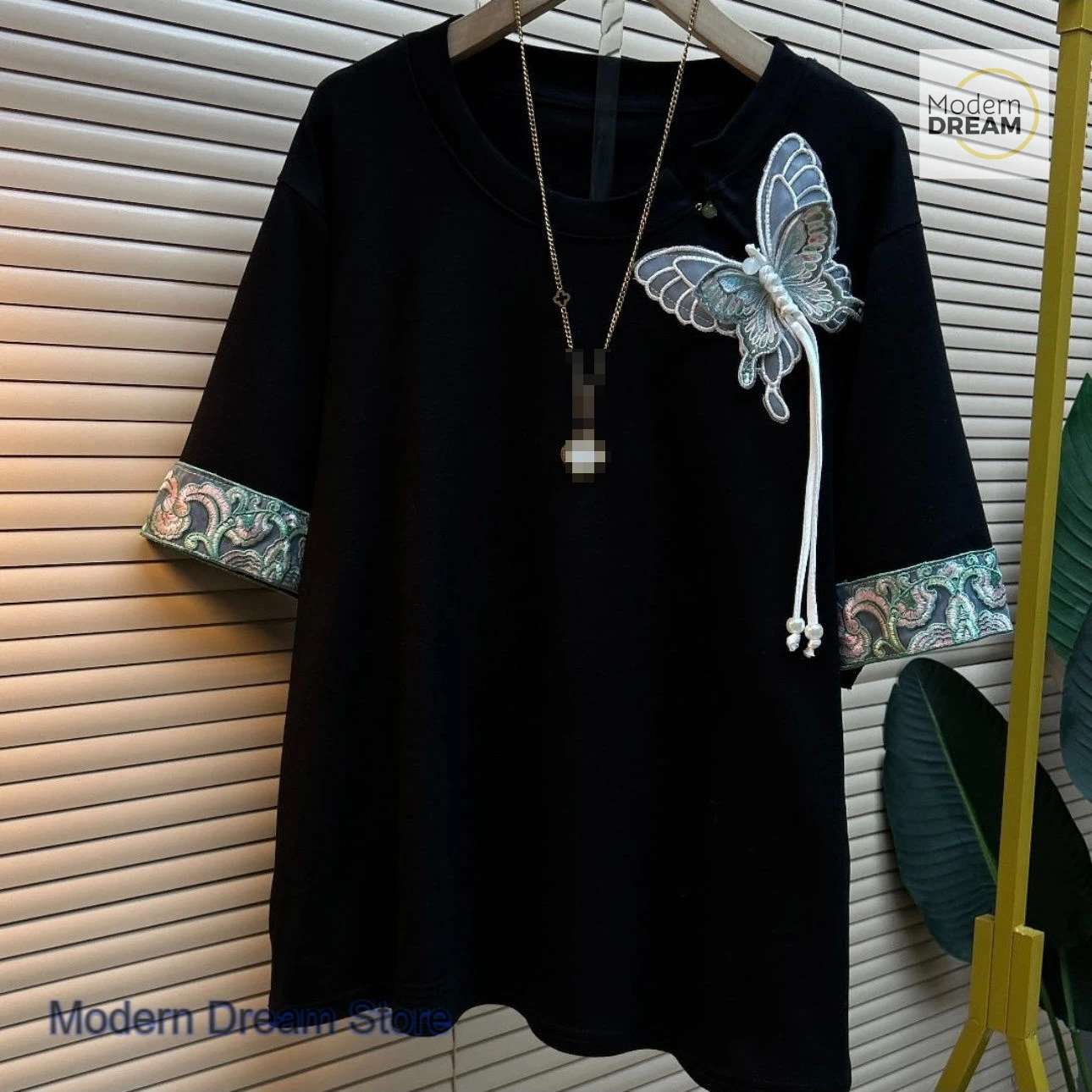 Summer solid color bow temperament new short-sleeved female French plus size loose fashion casual Joker T-shirt shirts for women
Summer solid color bow temperament new short-sleeved female French plus size loose fashion casual Joker T-shirt shirts for women