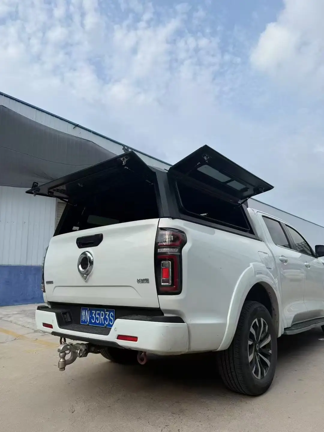 CoolCar Truck Camper Aluminum Hardtop Canopy Maverick Topper Canopy For Gwm Cannon With Sliding Glass Windows
CoolCar Truck Camper Aluminum Hardtop Canopy Maverick Topper Canopy For Gwm Cannon With Sliding Glass Windows
