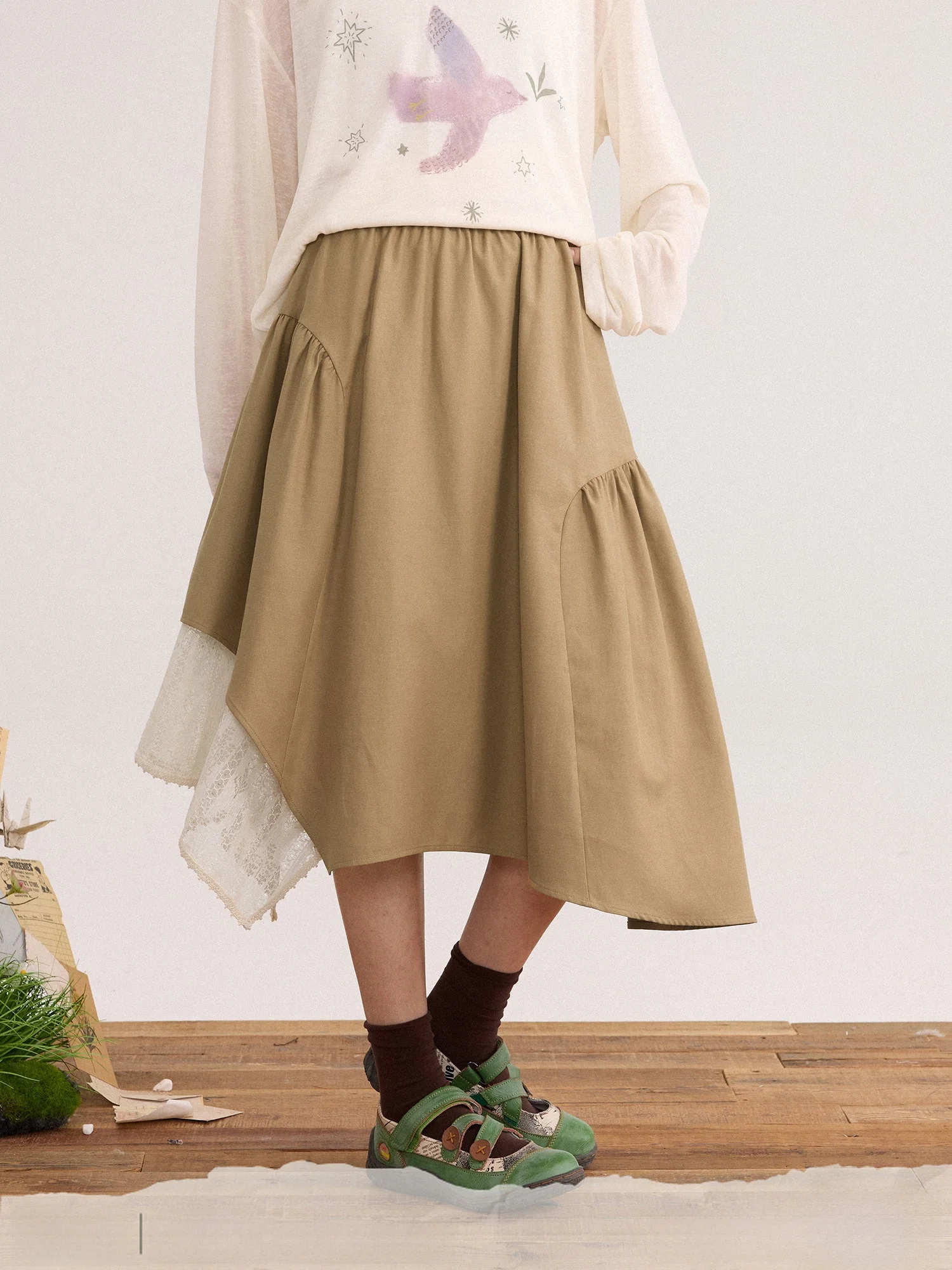 Retro Lace Splicing Simple Personality Asymmetrical Elastic Waist Light Semi-Body Skirt Spring Season Casual Style Women's Skirt
Retro Lace Splicing Simple Personality Asymmetrical Elastic Waist Light Semi-Body Skirt Spring Season Casual Style Women's Skirt