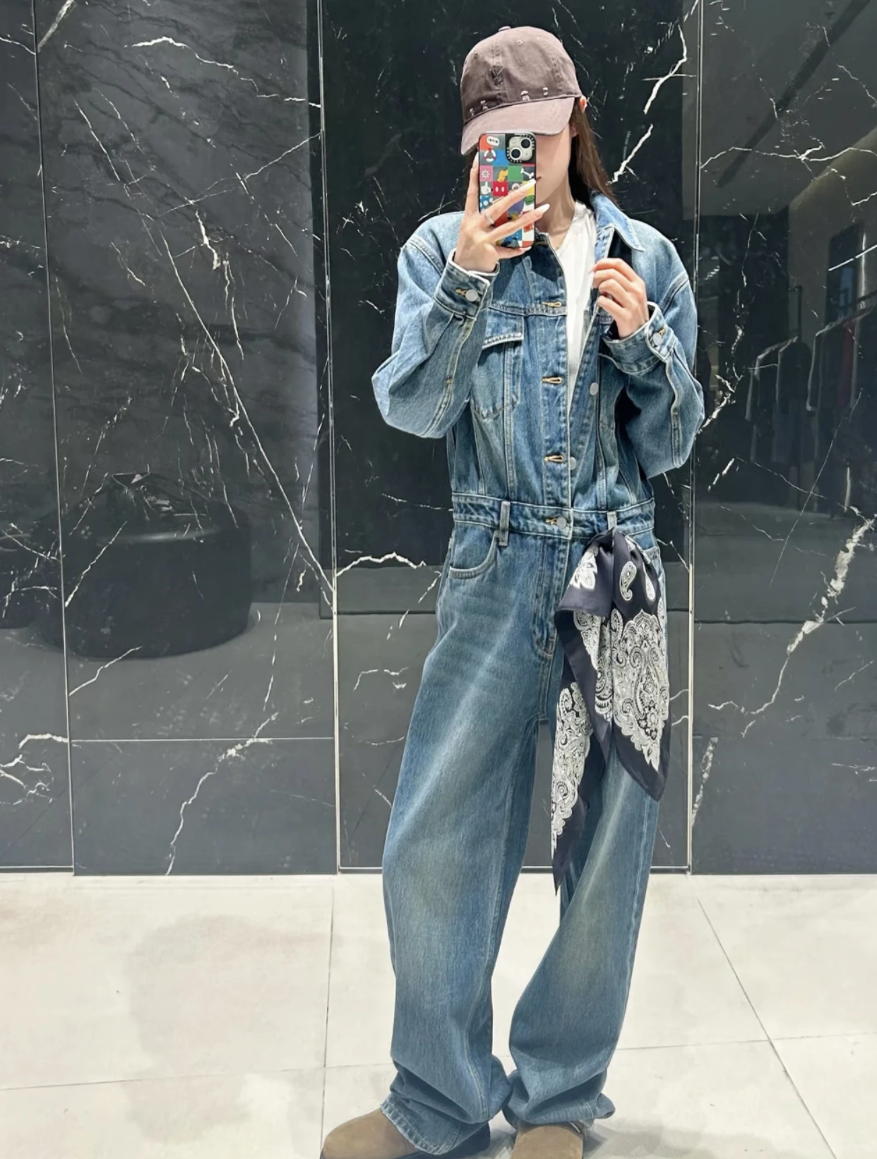 Blue Washed Retro Jumpsuit Women'S 2025 Autumn And Winter New Item, Lapel Long Sleeved Loose Denim Jumpsuit Pants
Blue Washed Retro Jumpsuit Women'S 2025 Autumn And Winter New Item, Lapel Long Sleeved Loose Denim Jumpsuit Pants