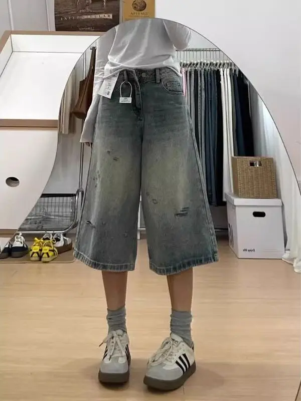 plus Size Women's Vintage Ripped Denim Shorts High Waist Loose Wide Leg Seven-Foot Pants Summer Fashion Casual Blue Jeans
plus Size Women's Vintage Ripped Denim Shorts High Waist Loose Wide Leg Seven-Foot Pants Summer Fashion Casual Blue Jeans