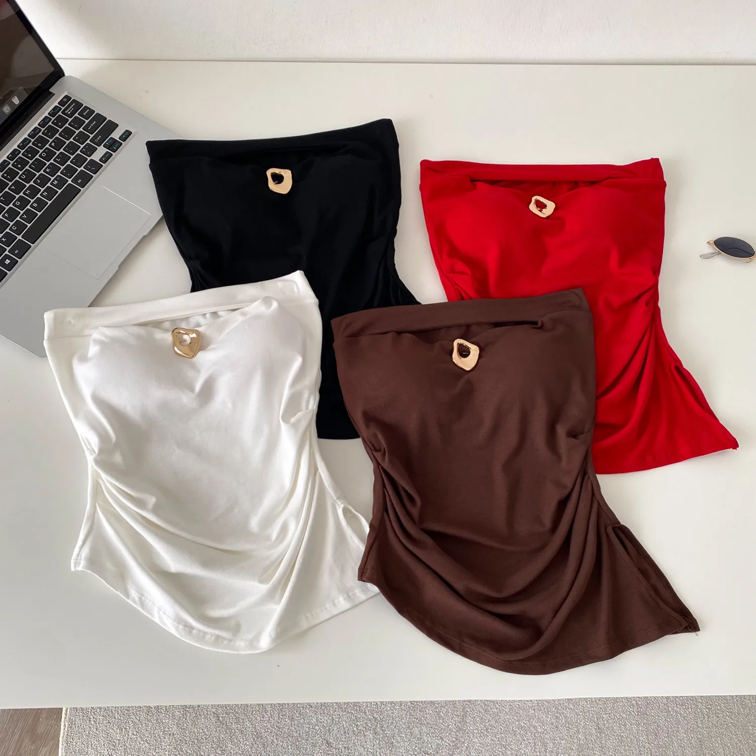 Tanks Tops Women Top Strapless Sleeveless Camis Sexy Y2k Streetwear Tight Waist Elegant Work Slim Fit Solid Tees Spring 2026
Tanks Tops Women Top Strapless Sleeveless Camis Sexy Y2k Streetwear Tight Waist Elegant Work Slim Fit Solid Tees Spring 2026