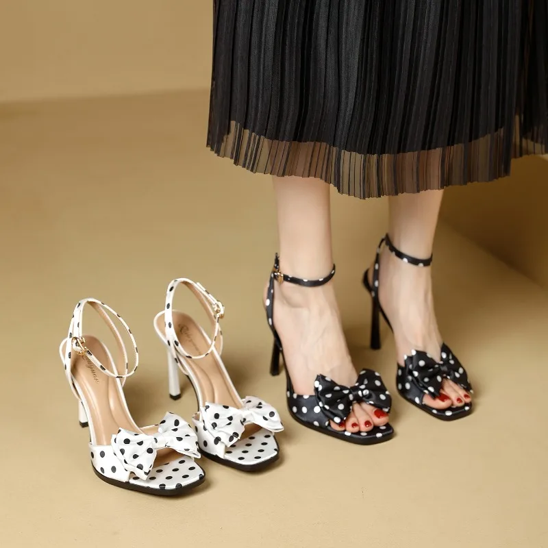 Womens High Heeled Sandals French Style Temperament Square Head Stiletto Sandals Fashion Polka Dot Bow One-word Stiletto Sandals
Womens High Heeled Sandals French Style Temperament Square Head Stiletto Sandals Fashion Polka Dot Bow One-word Stiletto Sandals