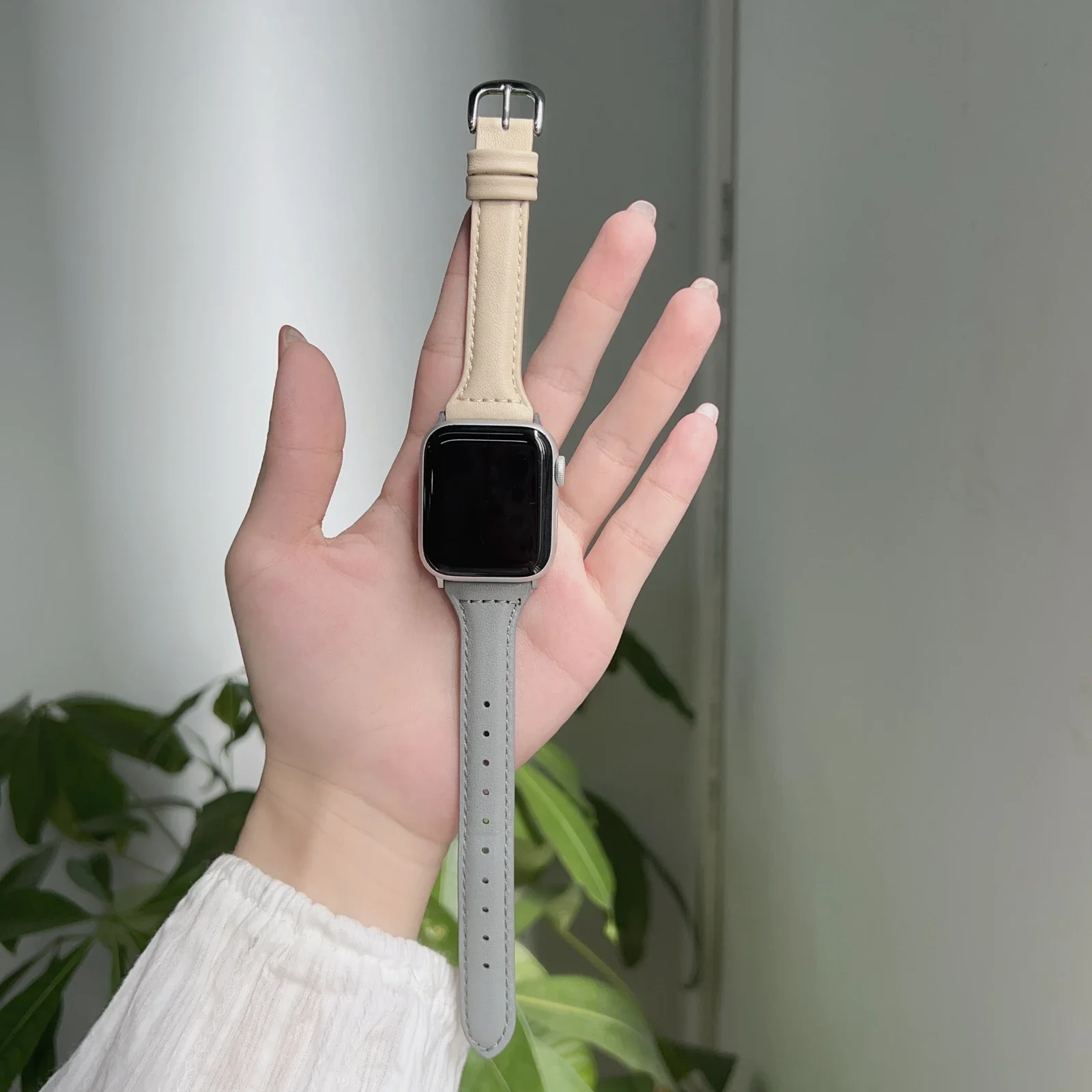 Nice Leather loop 40mm 41mm 42mm 44mm 45mm 46mm women Series For Apple Watch band 38mm Ultra 10/8/7/6/5/4/3/1 Strap
Nice Leather loop 40mm 41mm 42mm 44mm 45mm 46mm women Series For Apple Watch band 38mm Ultra 10/8/7/6/5/4/3/1 Strap