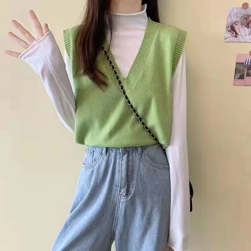 New Sweater Vest Women Solid Autumn Winter All-match Leisure Outerwear Knitted V-Neck Sleeveless Female Elegant Simple
New Sweater Vest Women Solid Autumn Winter All-match Leisure Outerwear Knitted V-Neck Sleeveless Female Elegant Simple