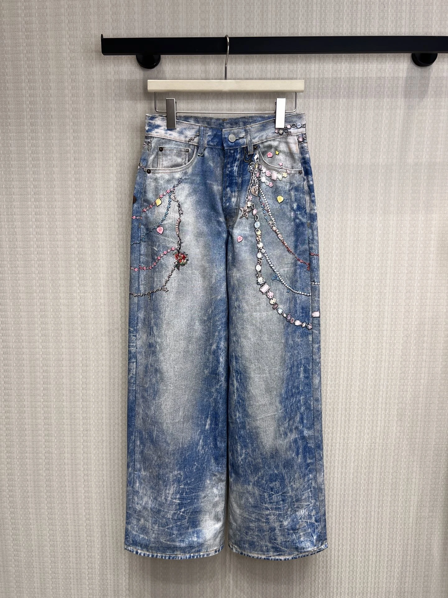 High Waist Wide Leg Denim Jeans Women's Summer Breathable Loose Fit Gradual Wash Color Diamond Print Slimming Chain Detail
High Waist Wide Leg Denim Jeans Women's Summer Breathable Loose Fit Gradual Wash Color Diamond Print Slimming Chain Detail