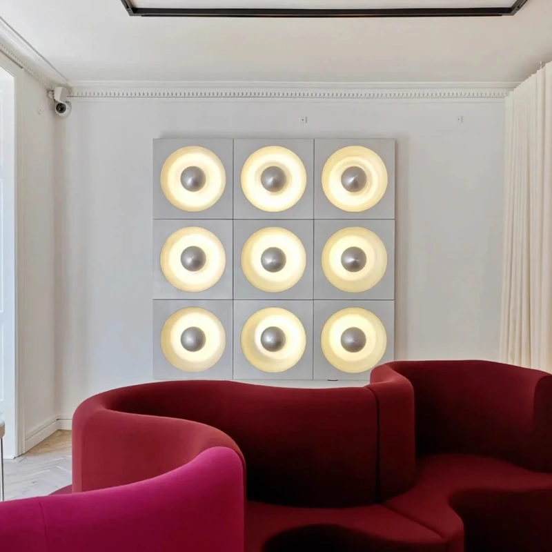 Датские средневековые квадратные металлические настенные светильники изголовье спальни, минималистичный фон для прихожей, бра, креативное искусство, декоративный светильник
Датские средневековые квадратные металлические настенные светильники изголовье спальни, минималистичный фон для прихожей, бра, креативное искусство, декоративный светильник